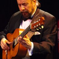 victor-martinez-parada-guitar-1